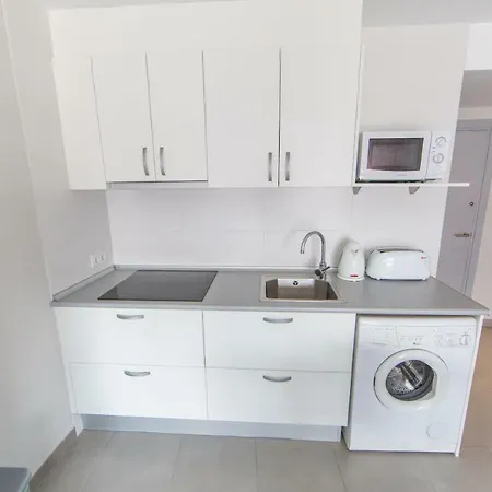 Apartamento Palmeras 2.2/2.5 Rosas